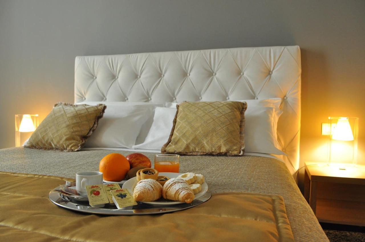 Hnn Luxury Suites Genoa Ngoại thất bức ảnh