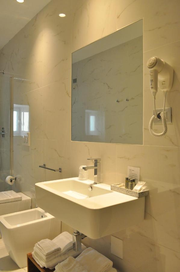 Hnn Luxury Suites Genoa Ngoại thất bức ảnh