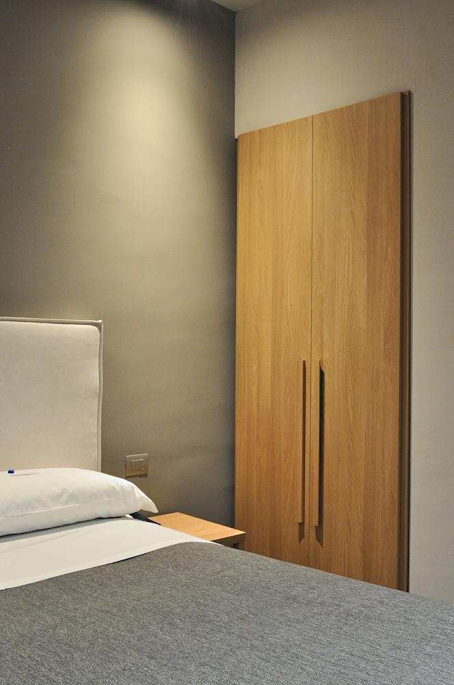 Hnn Luxury Suites Genoa Ngoại thất bức ảnh