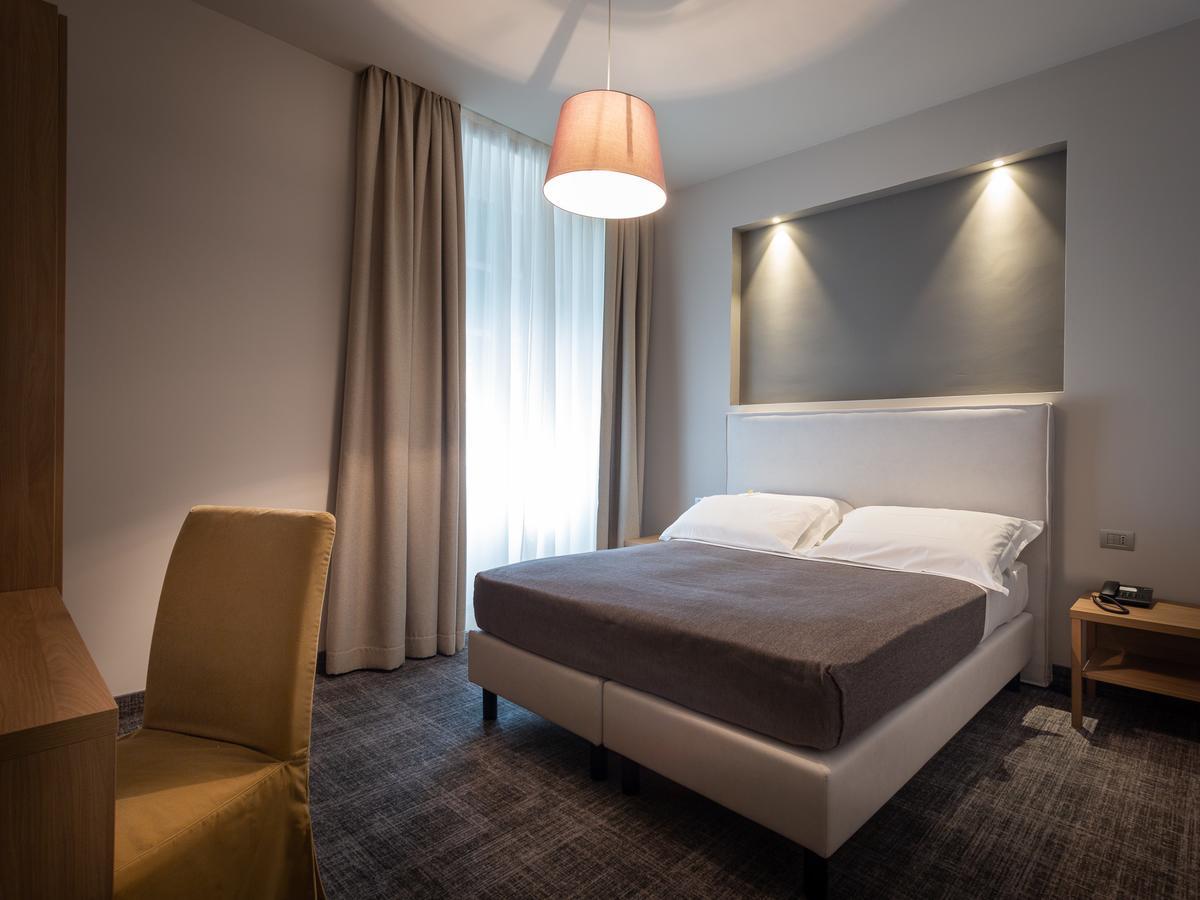 Hnn Luxury Suites Genoa Ngoại thất bức ảnh