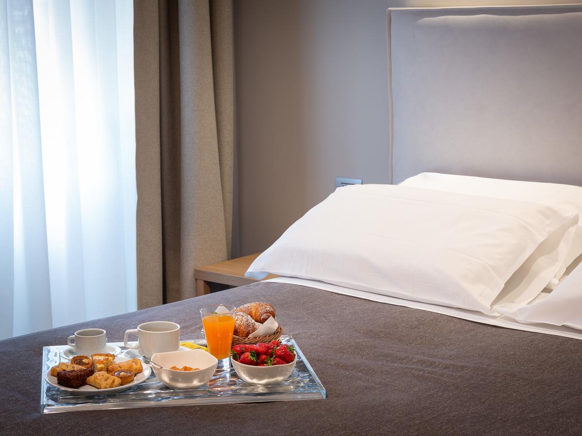 Hnn Luxury Suites Genoa Ngoại thất bức ảnh
