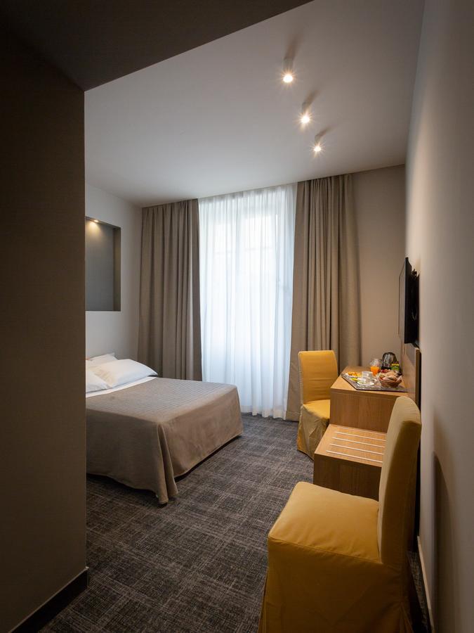Hnn Luxury Suites Genoa Ngoại thất bức ảnh