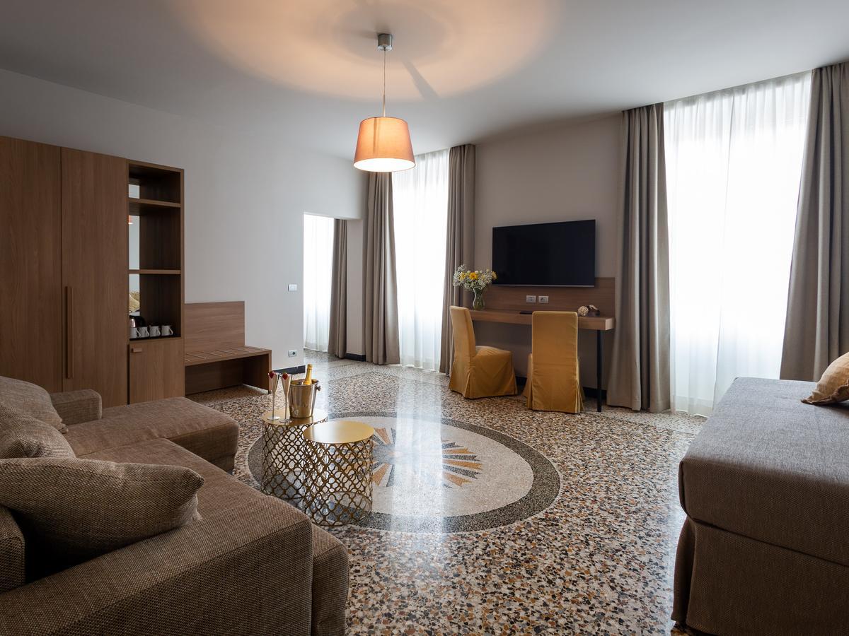Hnn Luxury Suites Genoa Ngoại thất bức ảnh