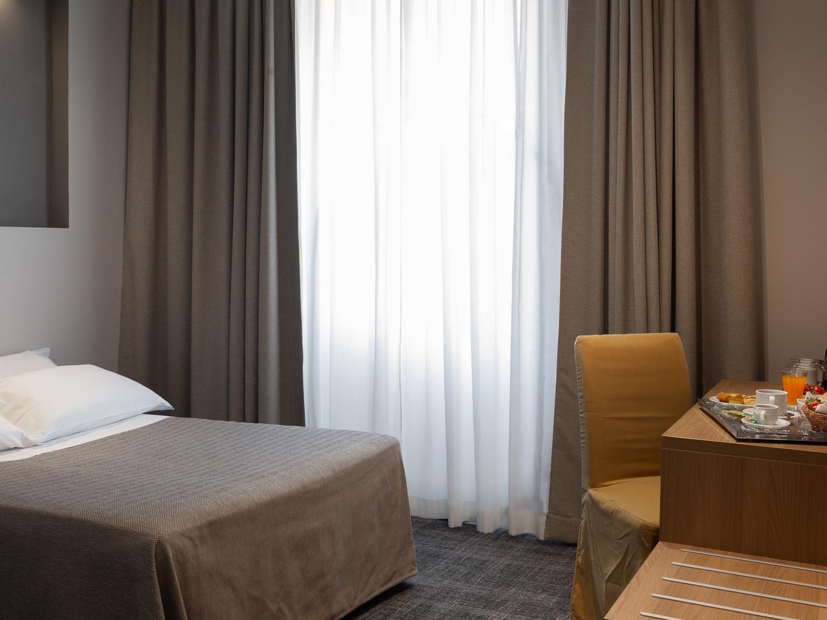Hnn Luxury Suites Genoa Ngoại thất bức ảnh