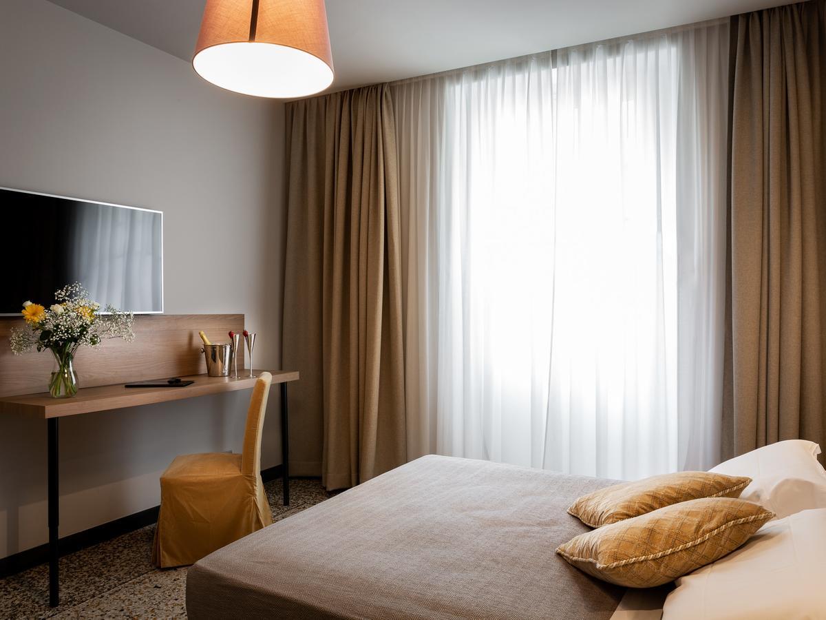 Hnn Luxury Suites Genoa Ngoại thất bức ảnh